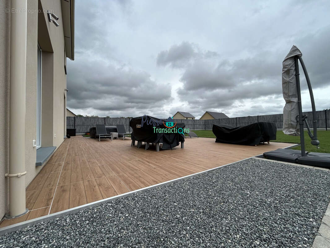 Maison à SAINT-MAURICE-D&#039;ETELAN