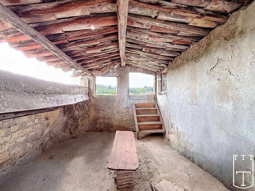 Maison à SAINT-ALBAN-AURIOLLES