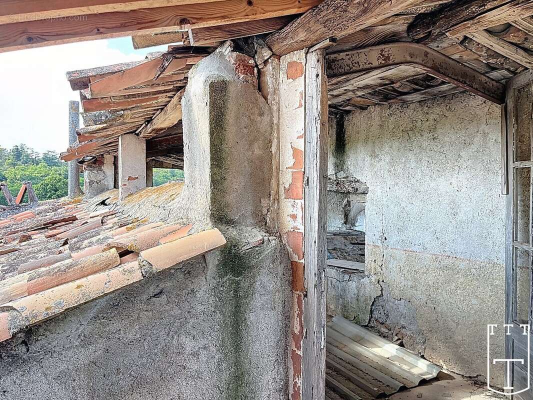 Maison à SAINT-ALBAN-AURIOLLES