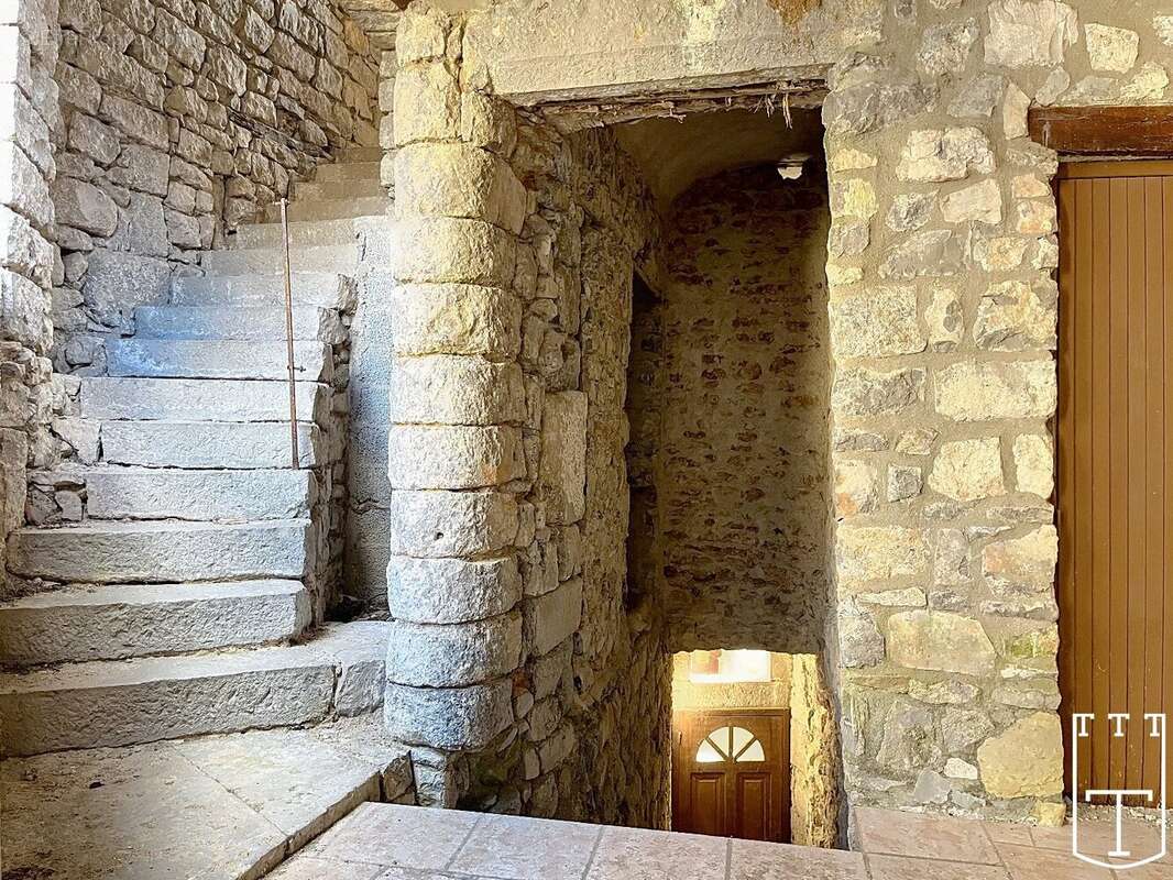 Maison à SAINT-ALBAN-AURIOLLES