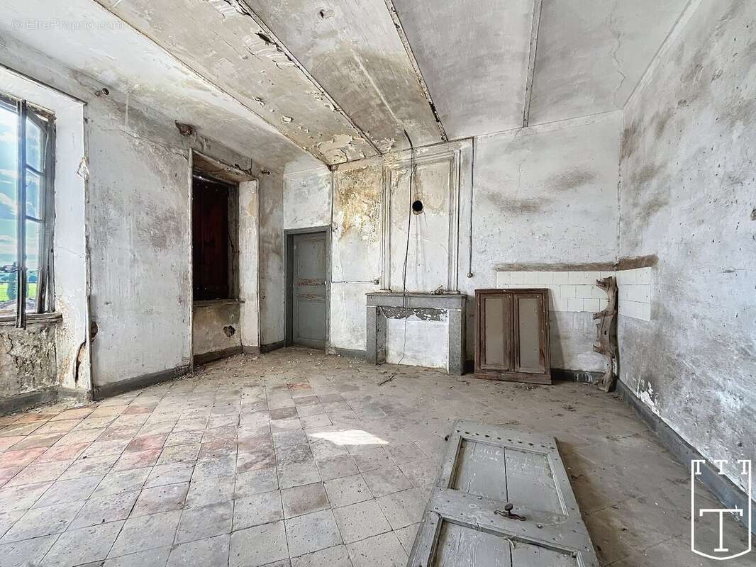 Maison à SAINT-ALBAN-AURIOLLES