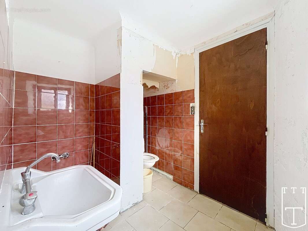 Maison à SAINT-ALBAN-AURIOLLES