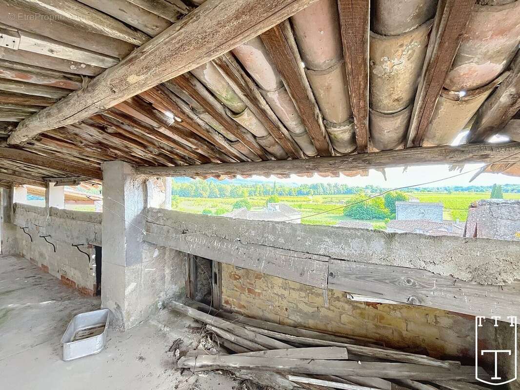 Maison à SAINT-ALBAN-AURIOLLES