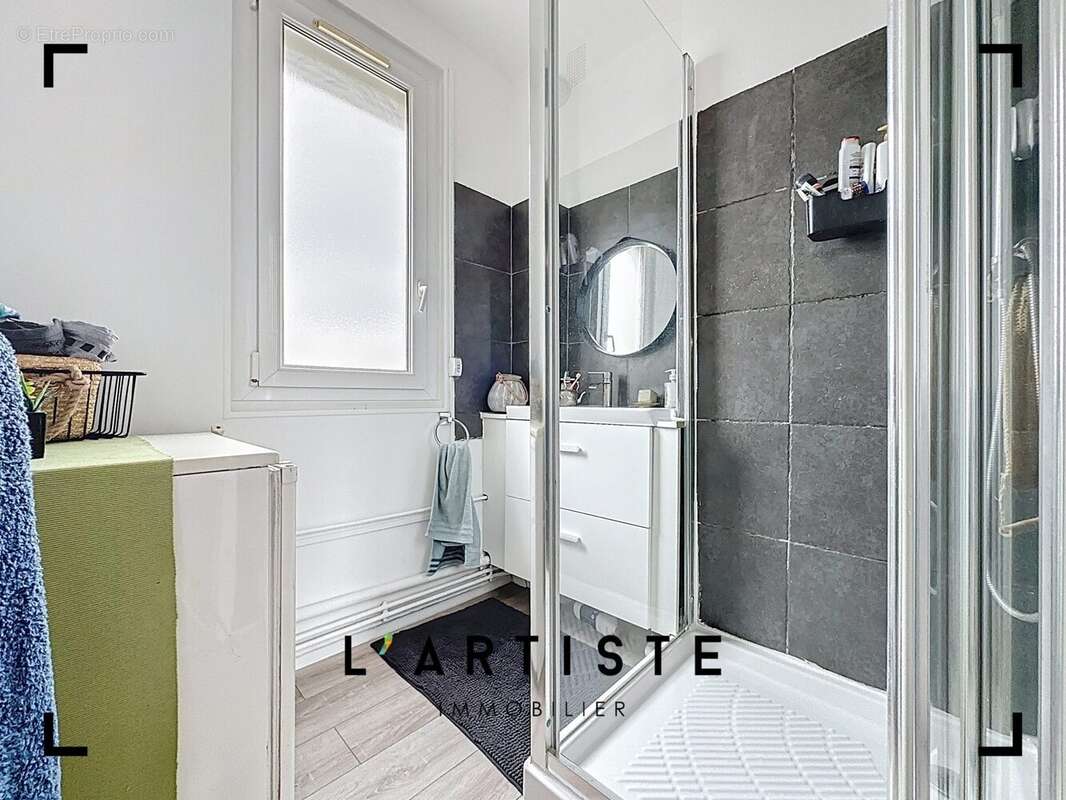 Appartement à SAINT-ETIENNE-DU-ROUVRAY