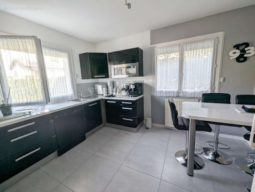 Maison à VARCES-ALLIERES-ET-RISSET