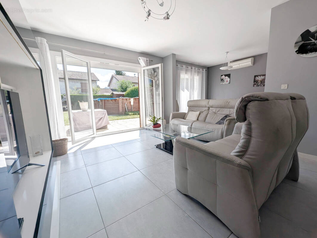 Maison à VARCES-ALLIERES-ET-RISSET