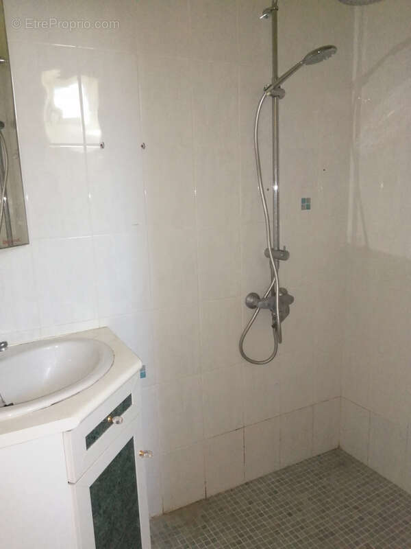 Maison à LA TOUR-BLANCHE