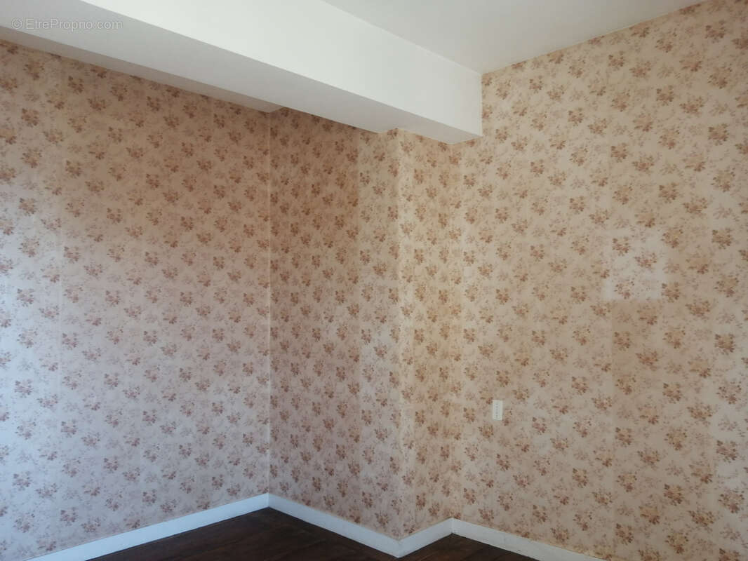 Maison à LA TOUR-BLANCHE