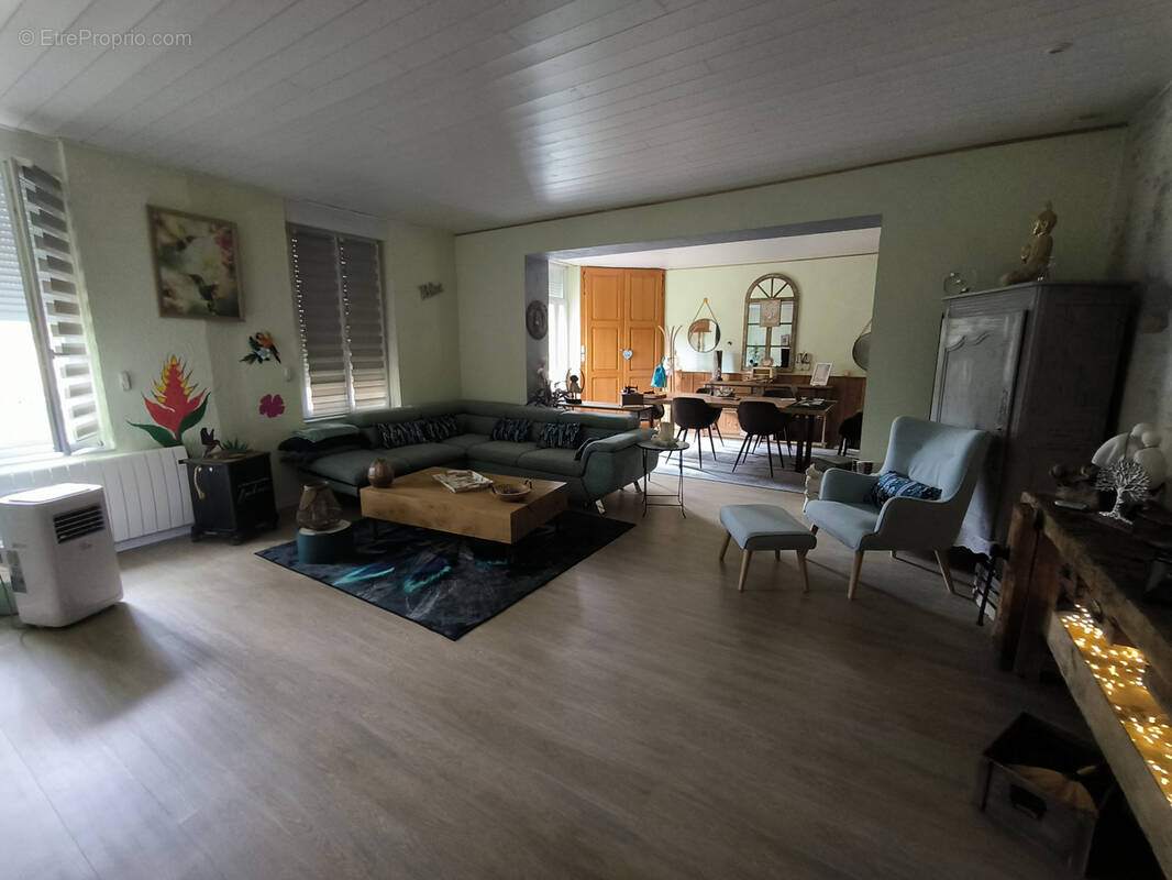 Maison à SAINT-AUBIN-DE-BLAYE