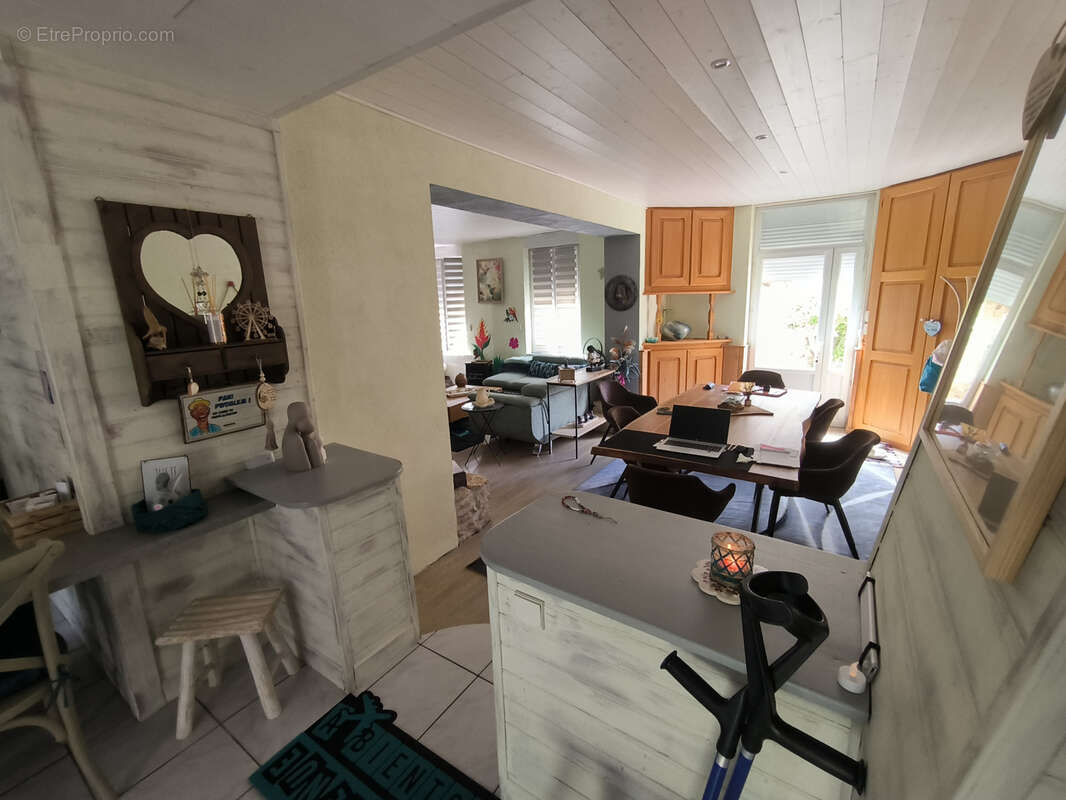 Maison à SAINT-AUBIN-DE-BLAYE