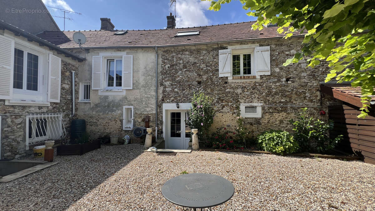 Maison à AUTEUIL