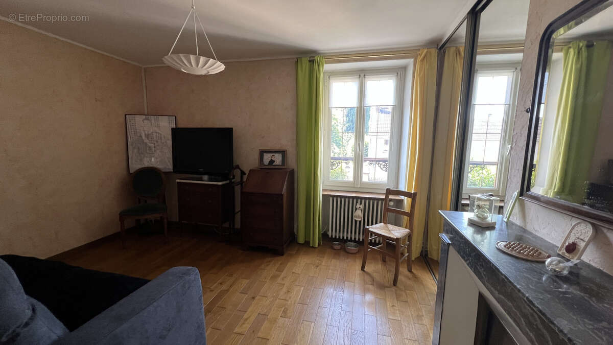 Maison à AUTEUIL