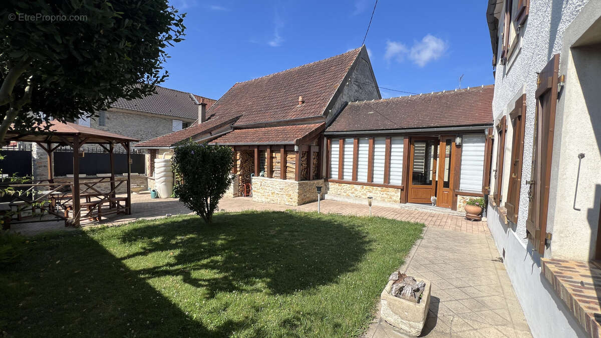 Maison à MONTFORT-L'AMAURY