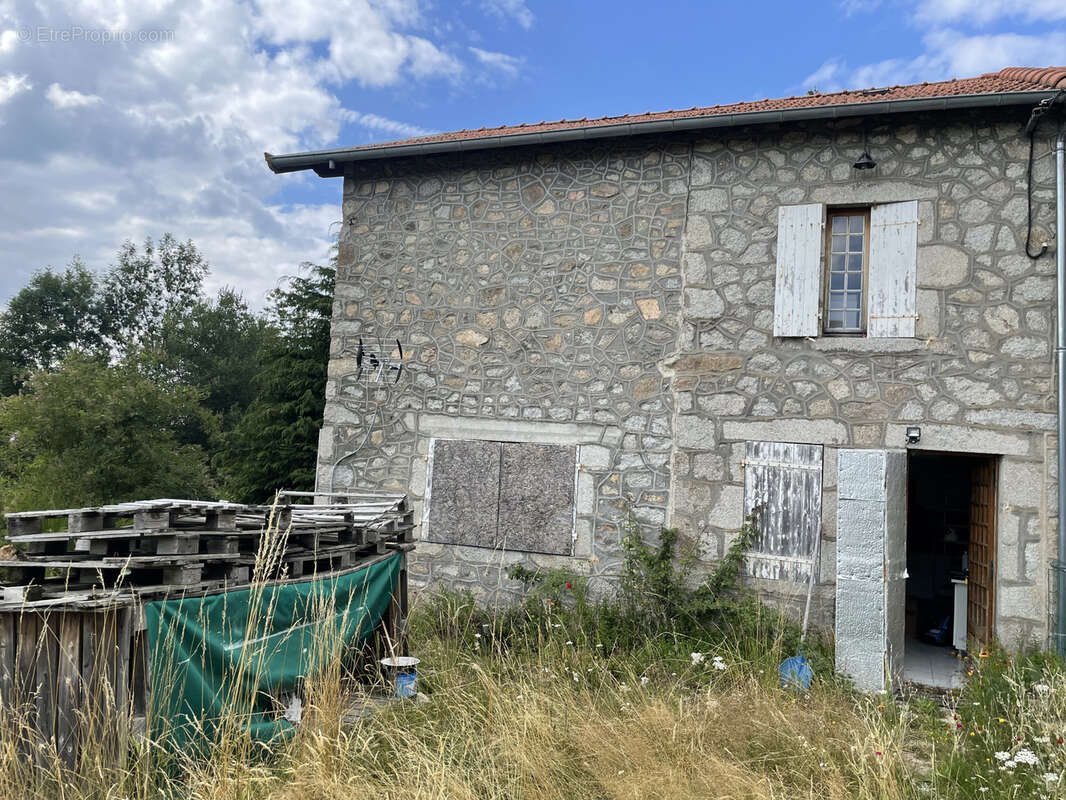 Maison à SAINT-NICOLAS-DES-BIEFS