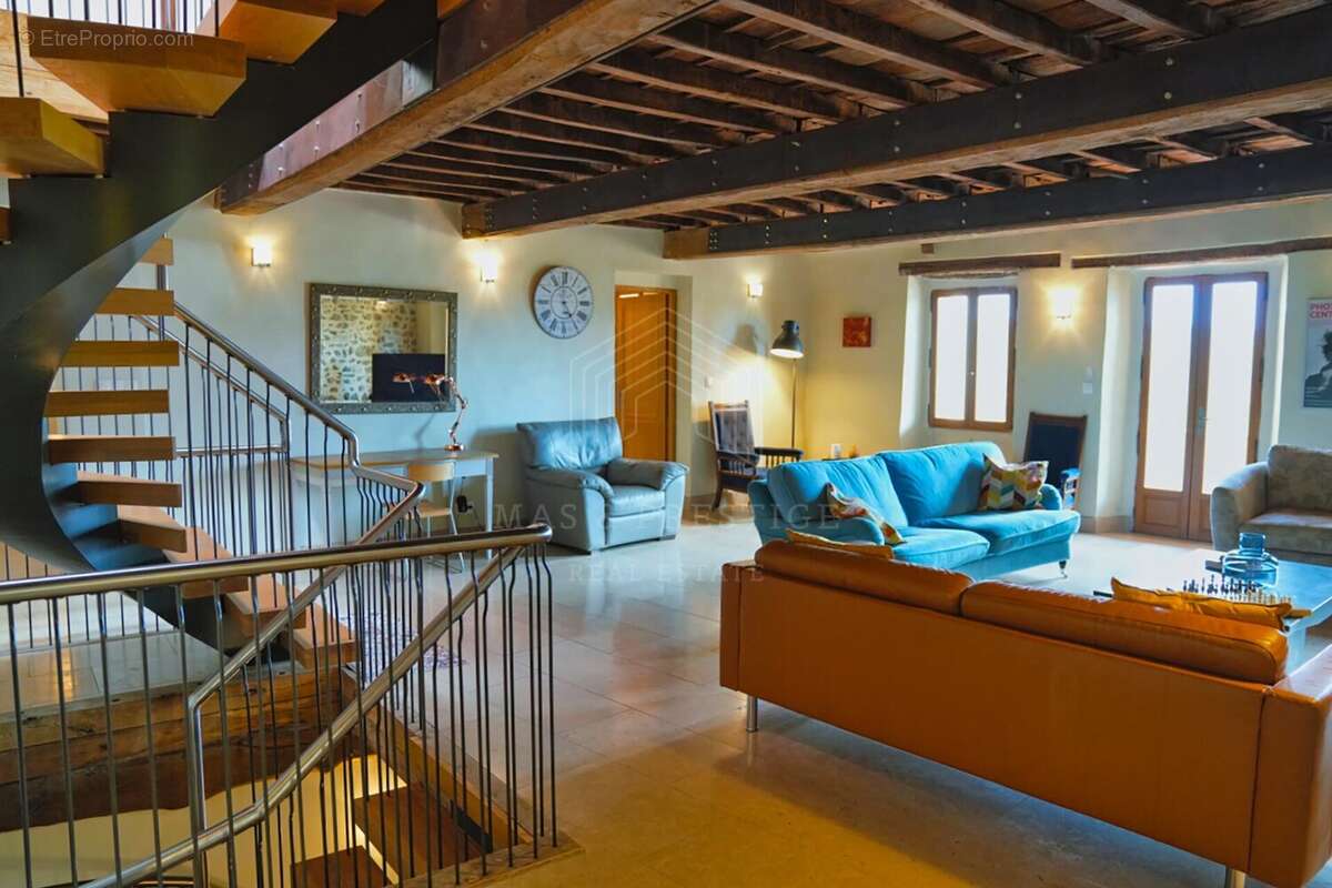 Maison à SAINT-LAURENT-DE-CERDANS