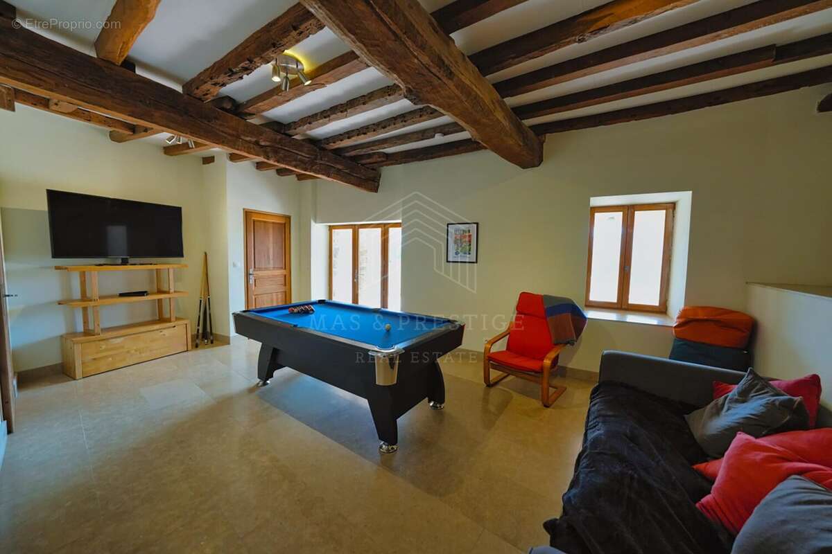 Maison à SAINT-LAURENT-DE-CERDANS