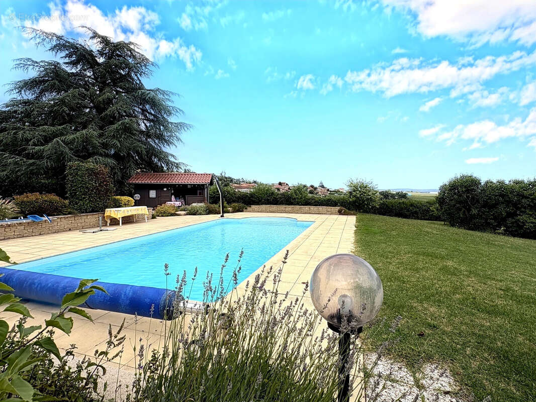 Maison à PONTCHARRA-SUR-TURDINE