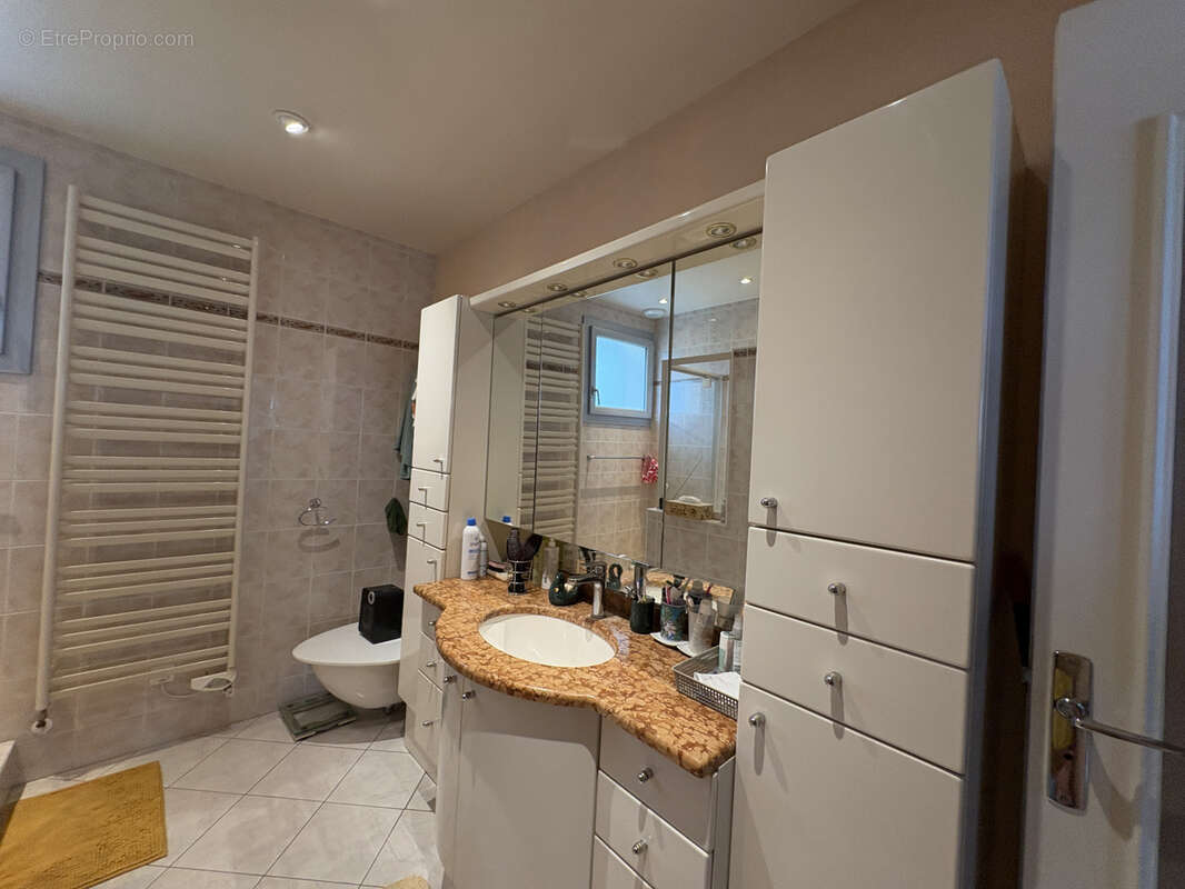 Maison à PONTCHARRA-SUR-TURDINE