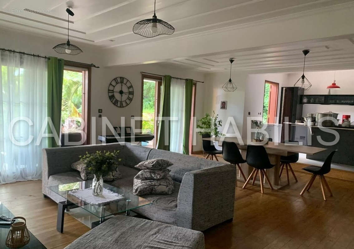 Maison à SAINT-PHILIPPE