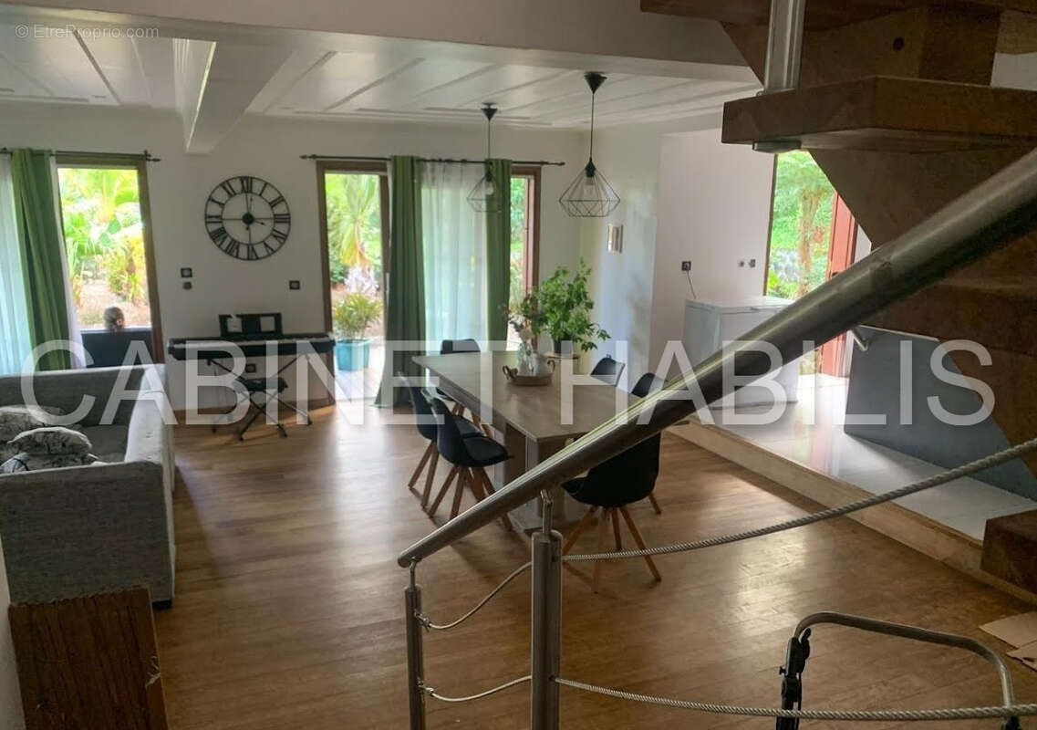 Maison à SAINT-PHILIPPE