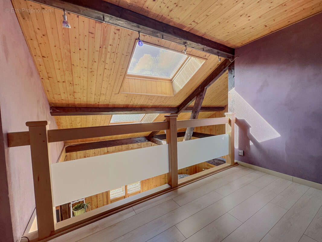 Maison à LES ECORCES