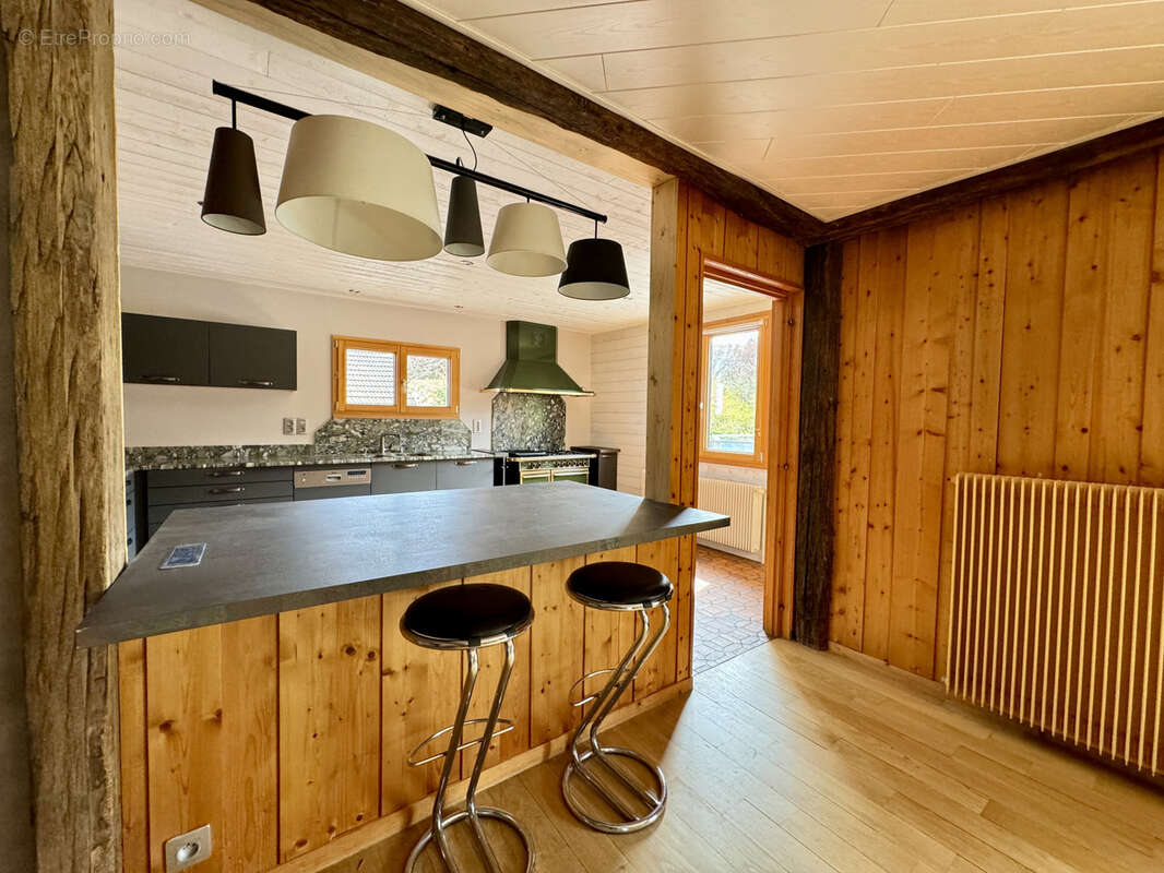 Maison à LES ECORCES