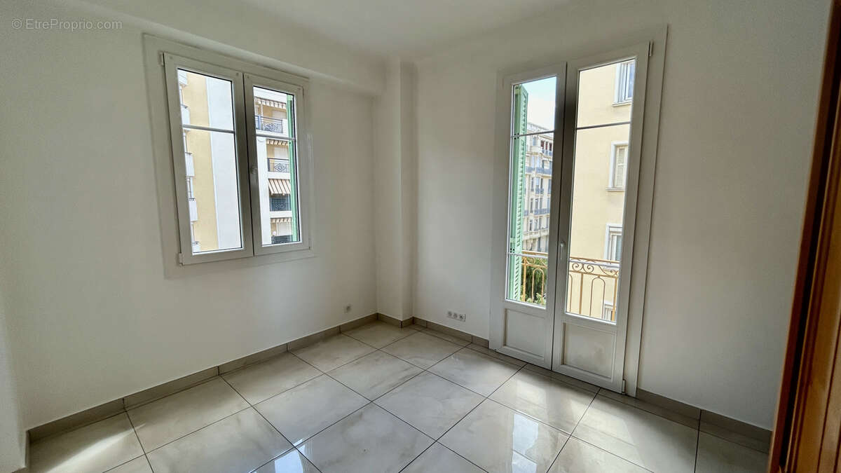 Appartement à MENTON