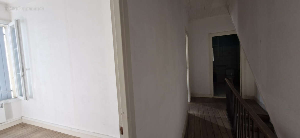 Maison à SAINT-FORT-SUR-GIRONDE