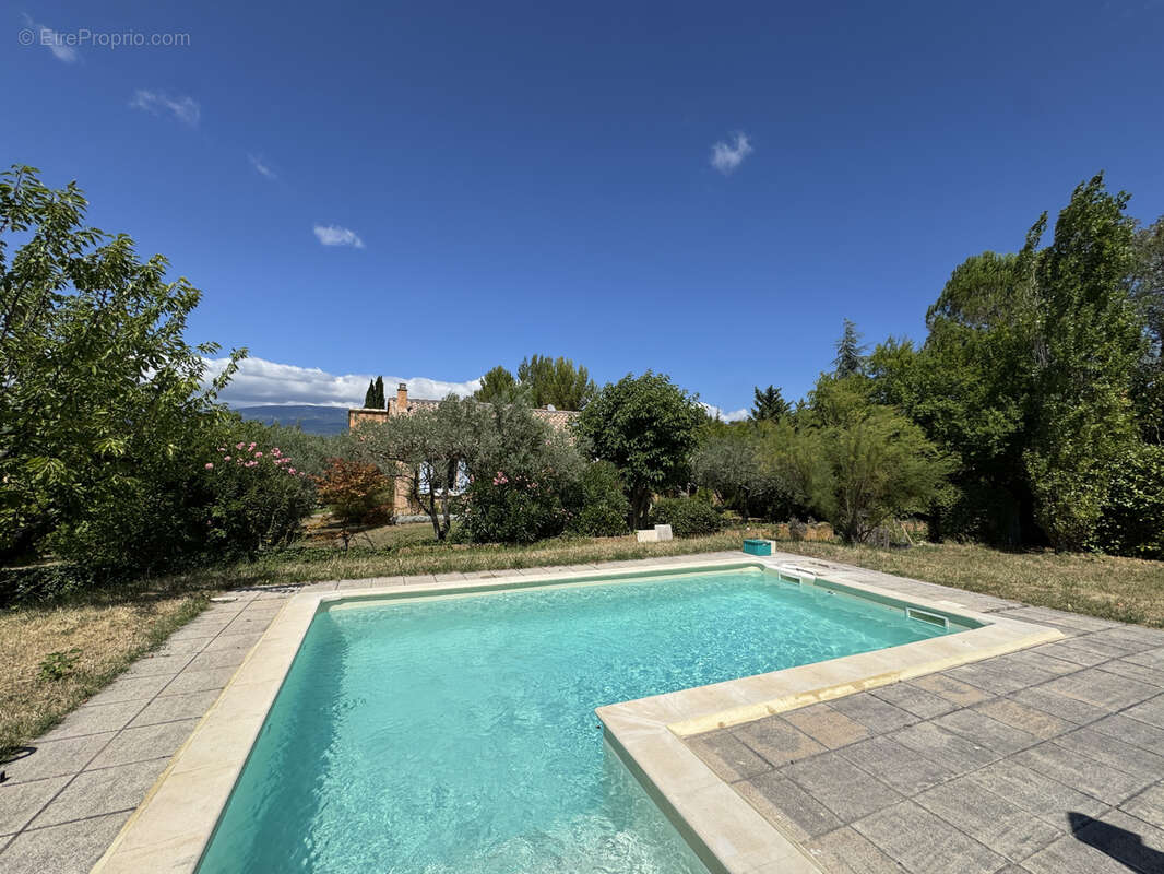 Maison à VILLES-SUR-AUZON