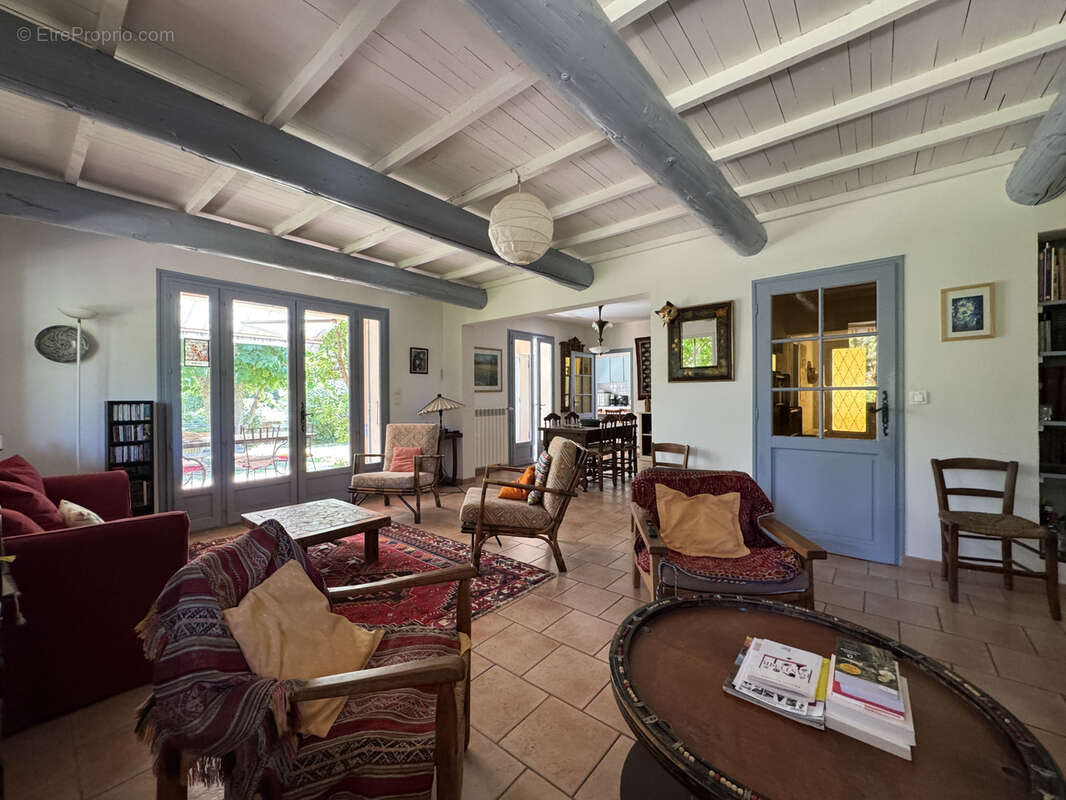 Maison à VILLES-SUR-AUZON