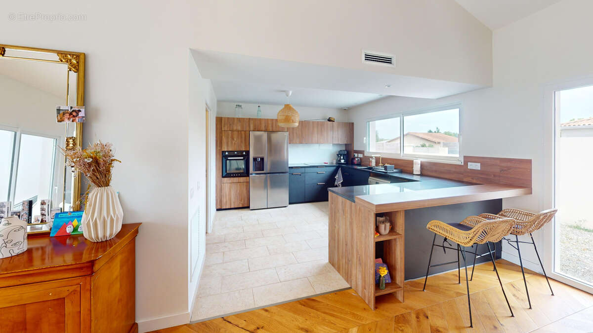 Maison à SAINT-MEDARD-D&#039;EYRANS