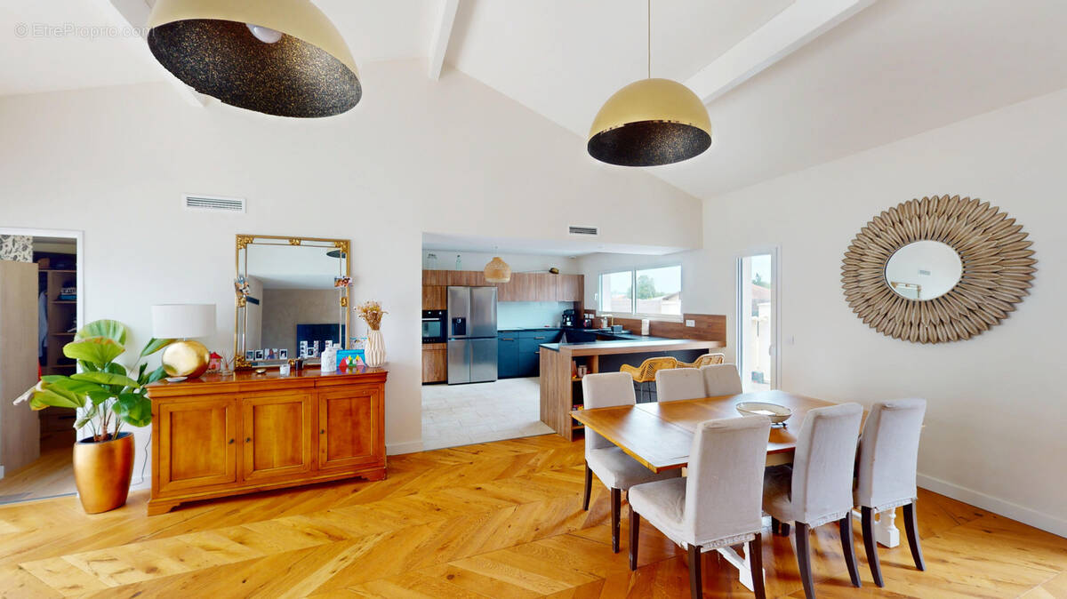 Maison à SAINT-MEDARD-D&#039;EYRANS