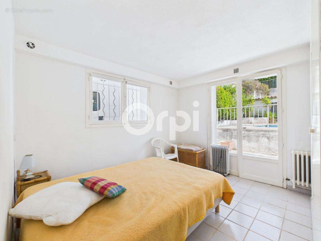 Maison à MANDELIEU-LA-NAPOULE