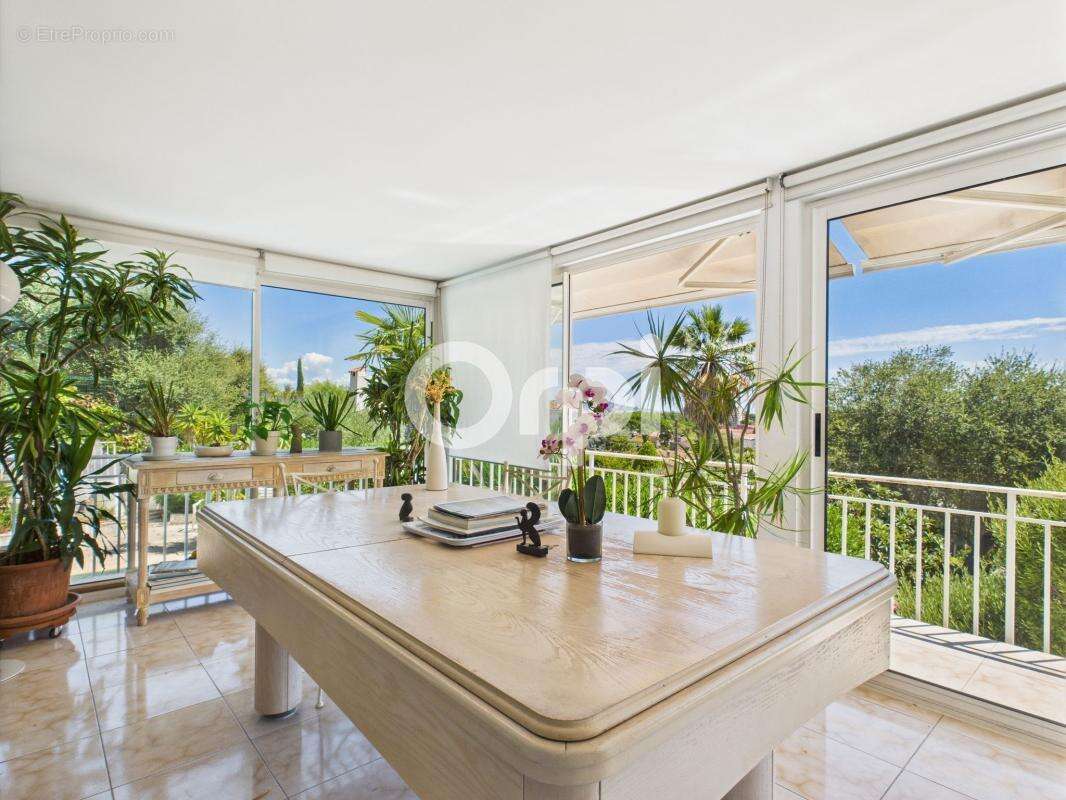 Maison à MANDELIEU-LA-NAPOULE