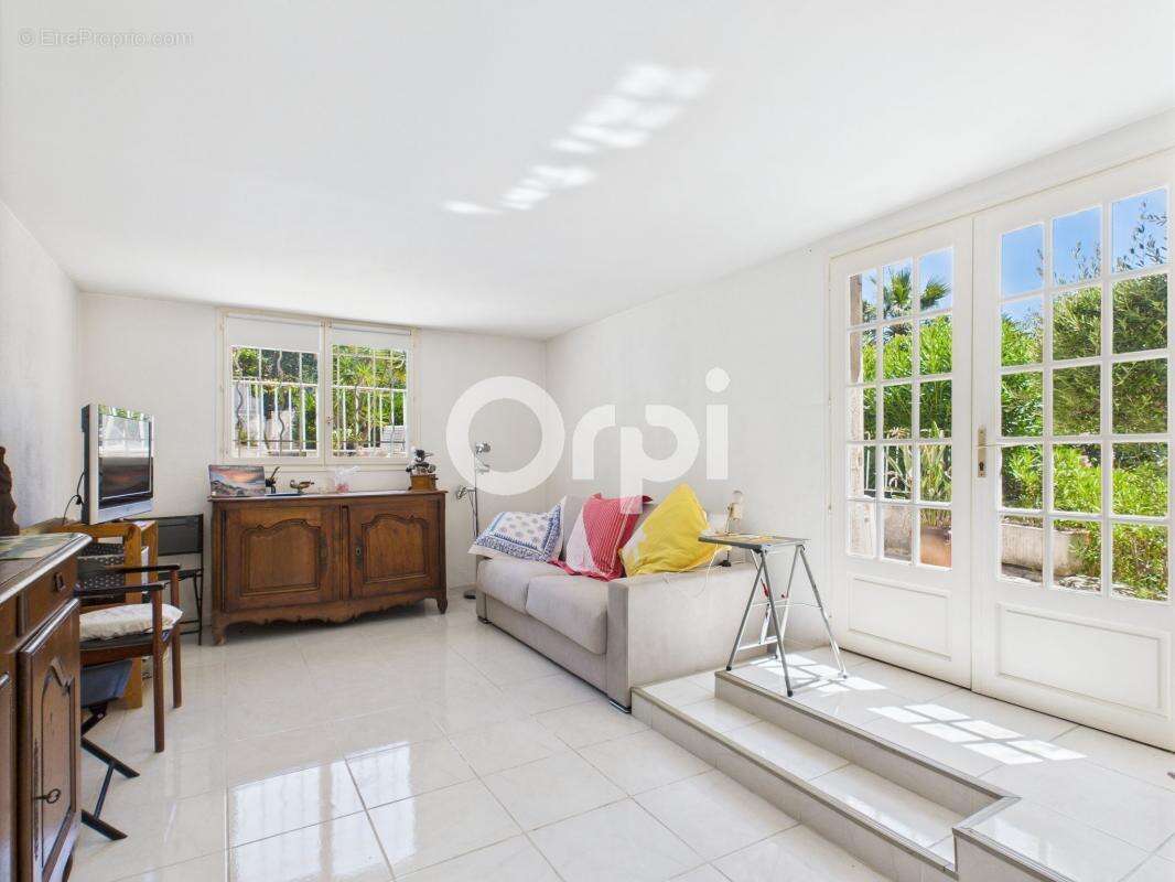 Maison à MANDELIEU-LA-NAPOULE