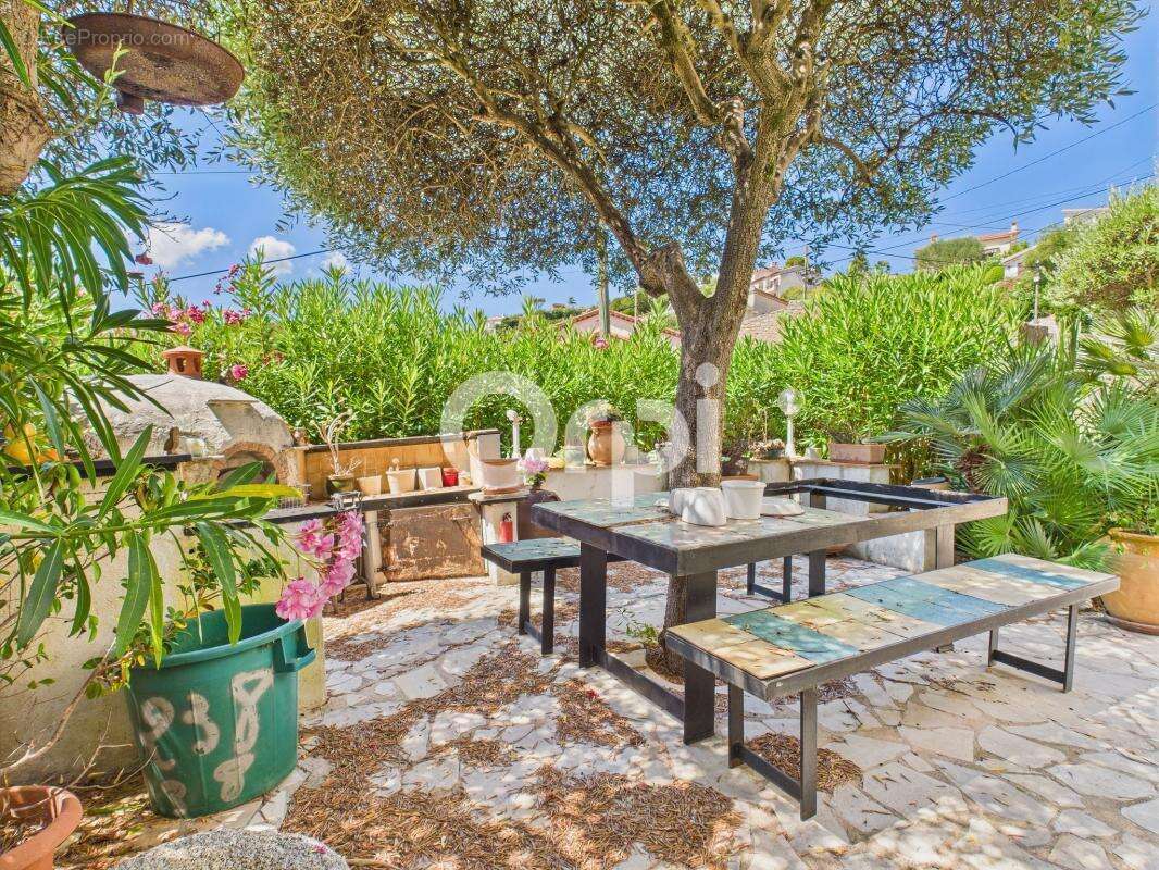 Maison à MANDELIEU-LA-NAPOULE