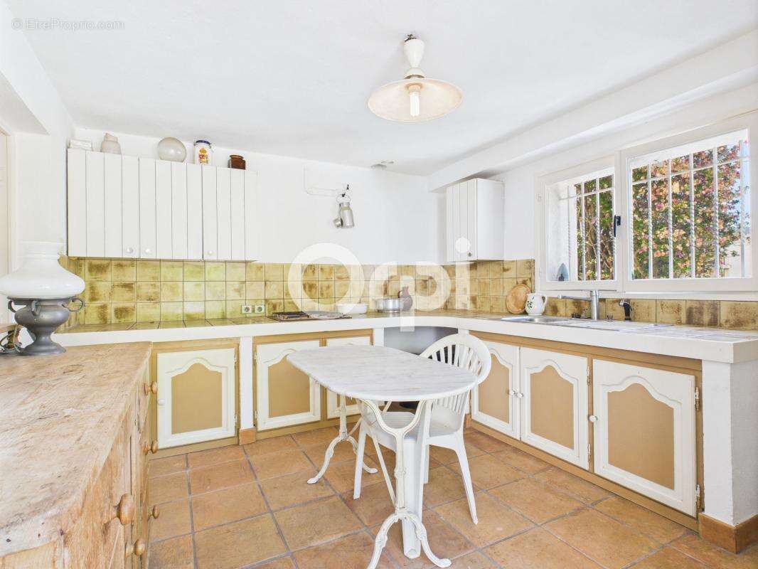 Maison à MANDELIEU-LA-NAPOULE