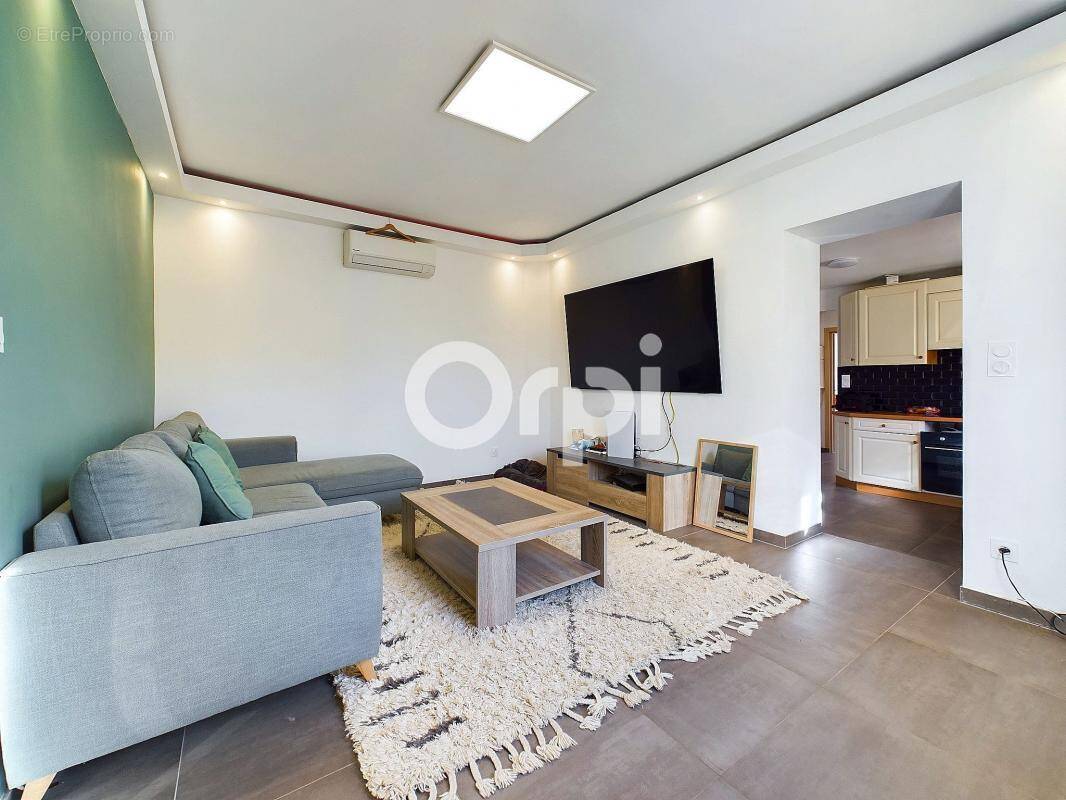 Appartement à MANDELIEU-LA-NAPOULE