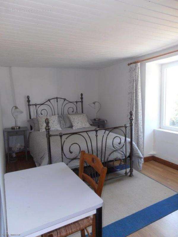 Maison à CHAMPAGNE-MOUTON