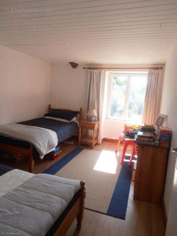 Maison à CHAMPAGNE-MOUTON