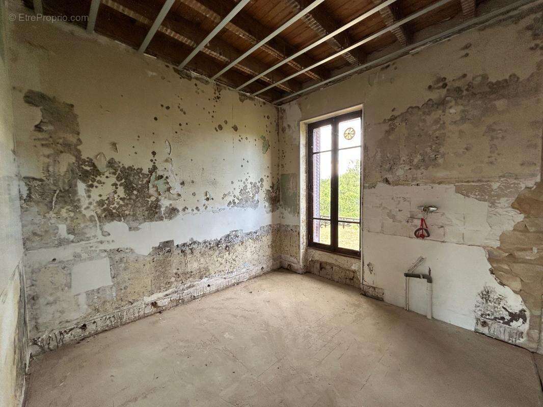 Maison à LE CHATELET