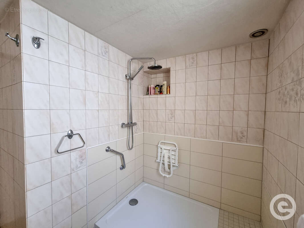 Maison à CHATEL-CENSOIR