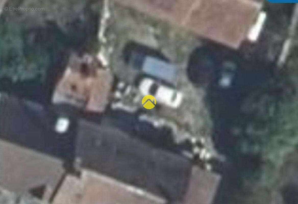 Maison à LA GUERCHE-SUR-L&#039;AUBOIS