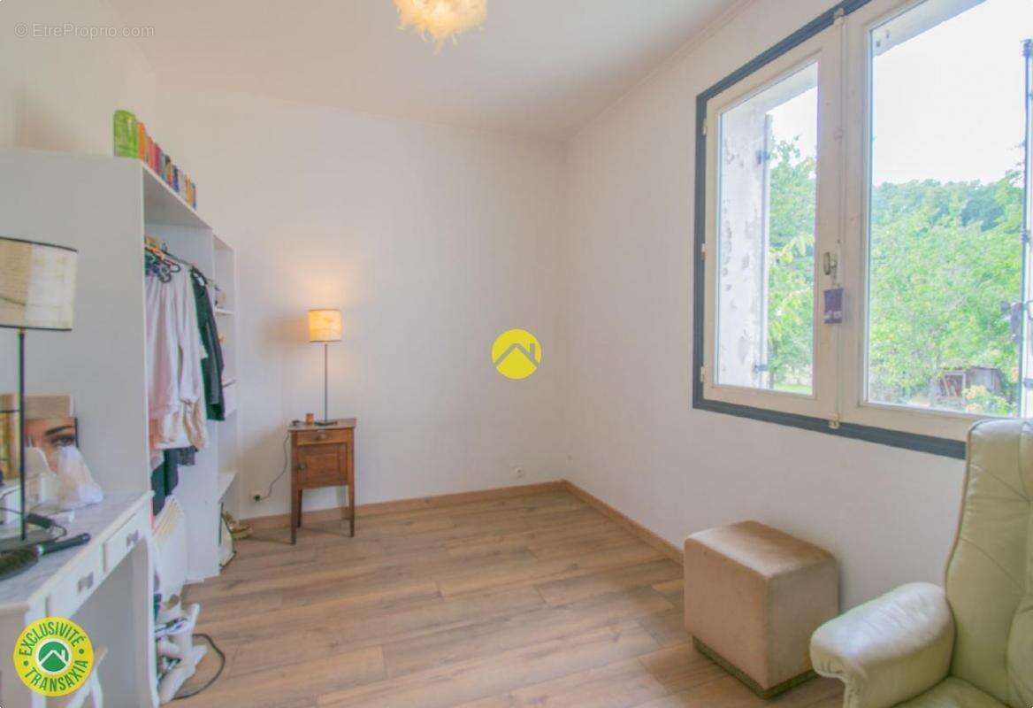 Maison à LE BUISSON-DE-CADOUIN