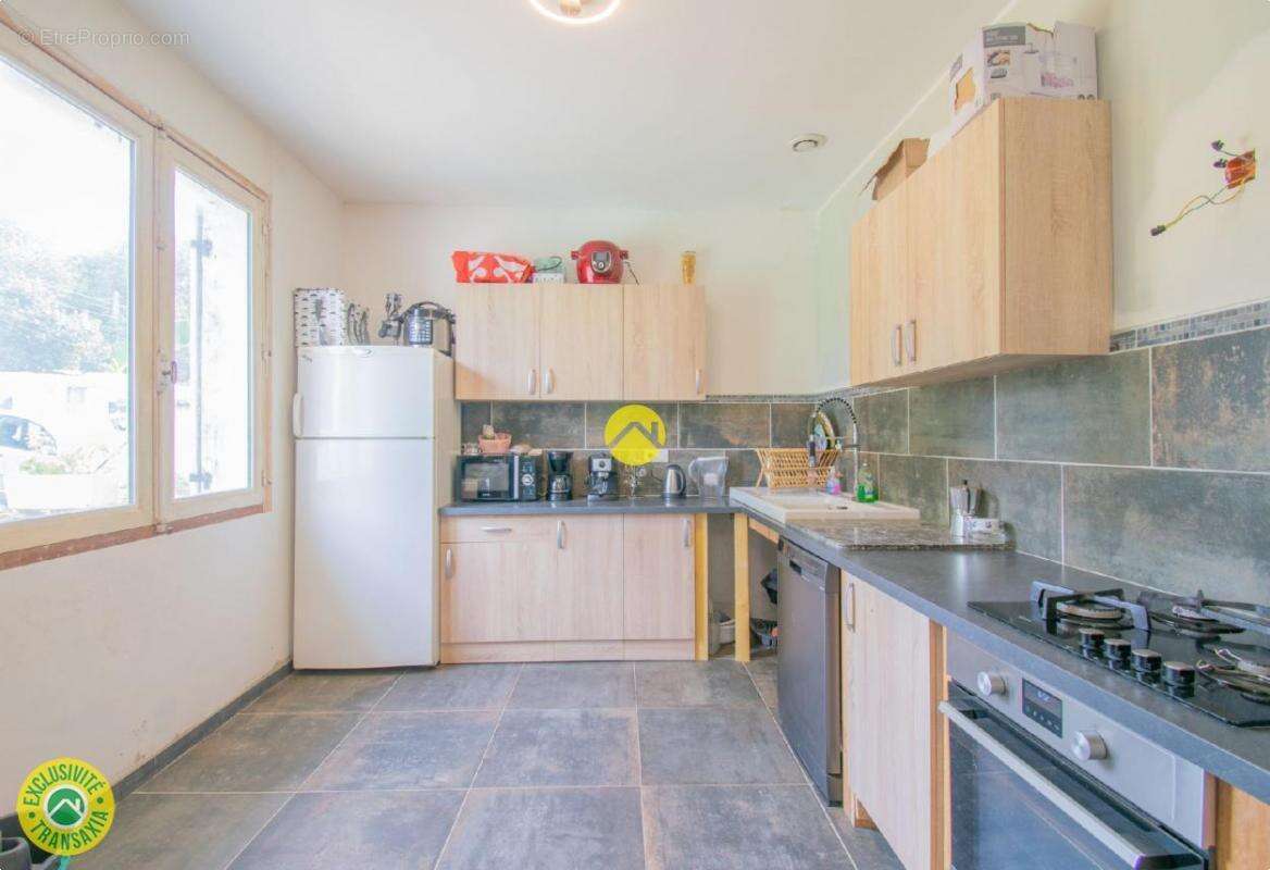 Maison à LE BUISSON-DE-CADOUIN