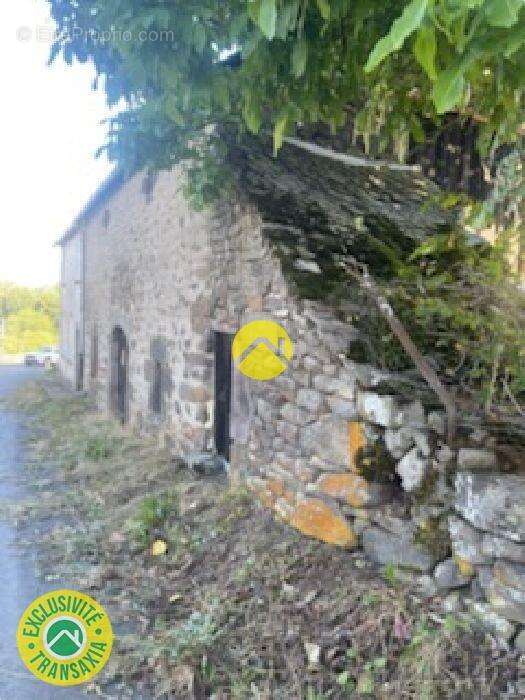 Maison à PIERREFORT