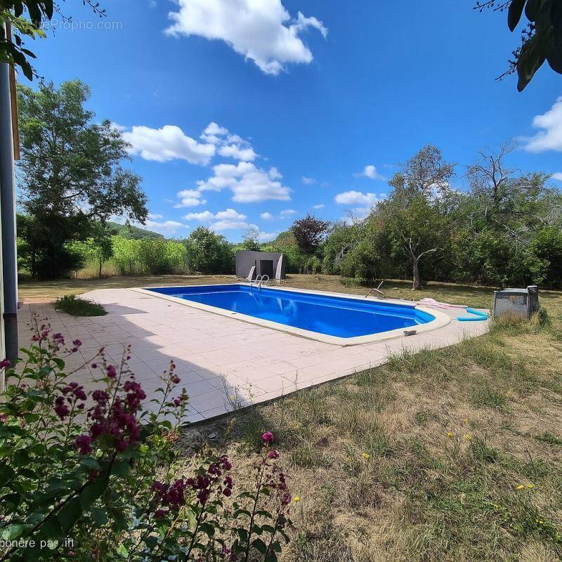 Maison à SAINT-JEAN-DE-BLAIGNAC