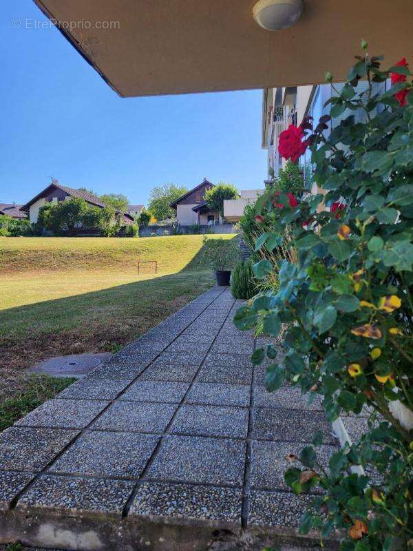 Appartement à LA ROCHE-SUR-FORON