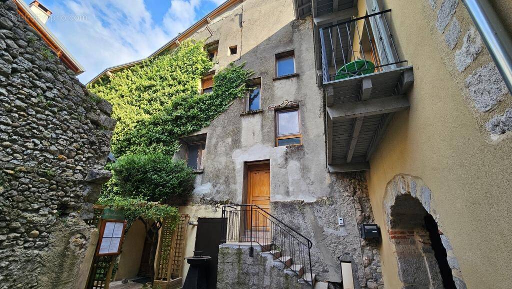 Appartement à MONTMELIAN