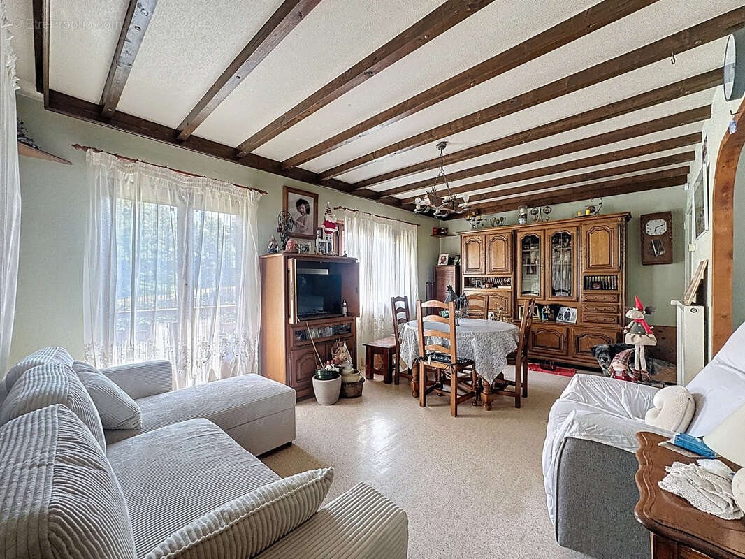 Maison à LA ROCHETTE